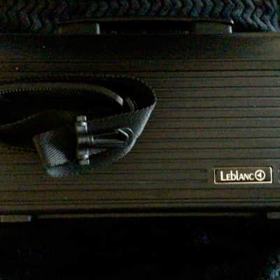 💥Leblanc V7214 Vito Student Bb Clarinet Outfit image 17
