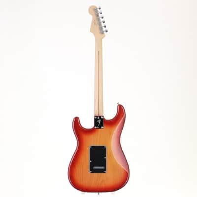 Fender Player Stratocaster Plus with Maple Fingerboard and Aged Cherry Burst Finish Fender [Mx22289943] (04/06) image 2