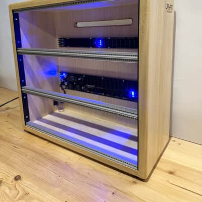 Uryan Modular 9U / 84 HP Minimal Series eurorack case image 1
