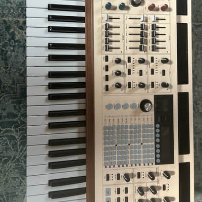 Arturia PolyBrute 12 61-Key Synthesizer 2026 - Present - White with Wood Sides