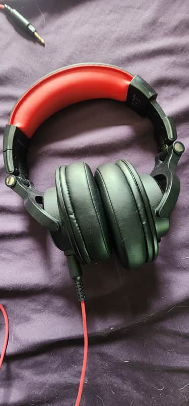 OneOdio OneOdio Fusion A71 Wired Over-Ear Headphones Late 2019 - Red/Black image 1