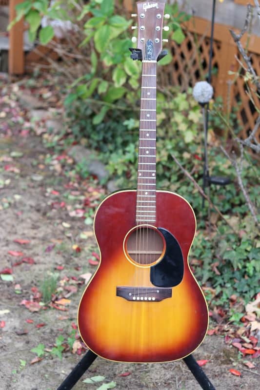 Gibson b-25 1966 - red image 1