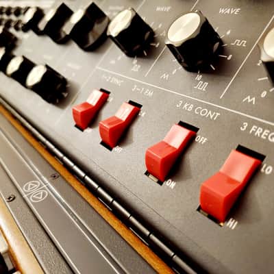 MUST SEE!!! MOOG MINIMOOG VOYAGER XL 40th ANNIVERSARY IN NEAR-MINT CONDITION! image 15