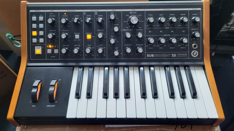 Moog Subsequent 25 Analog Synth 2020-2026 - Black image 1
