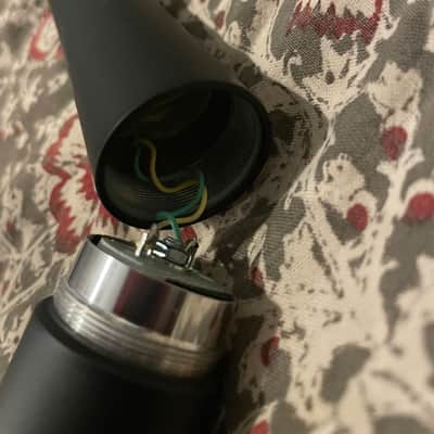 (2 of 4) Shure SM57 Cardioid Dynamic Microphone 1984 - Present - Black image 3