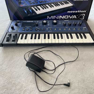 Novation MiniNova