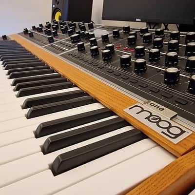 Moog One 8-Voice 61-Key Polyphonic Analog Synthesizer 2018 - Present - Black/Ash