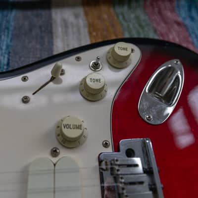 Fender Stratocaster Ultra - Crimson Burst - 1990 image 10