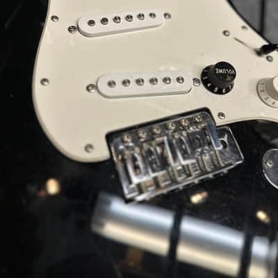 Squier Affinity Stratocaster Loaded Body 2018 - Black/White image 3