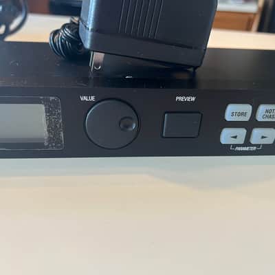 Alesis DM5 Electronic Drum Module in near new condition with power supply and rack mount bolts/washers. image 4