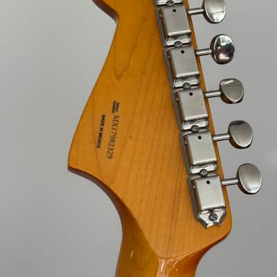 Fender '60s Jazzmaster Lacquer with Pau Ferro Fretboard 2018 - Surf Green image 8