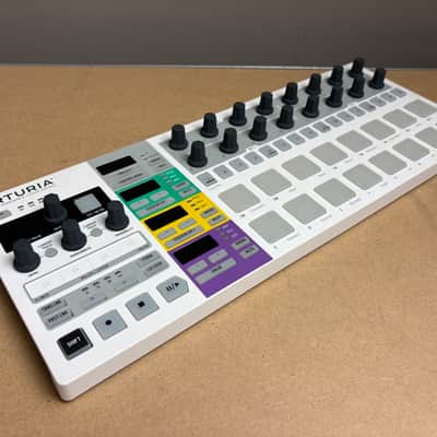 Arturia BeatStep Pro MIDI Controller 2017 - Present - White image 5