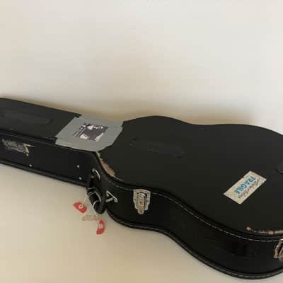 Kurt Cobain MTV Unplugged Guitar & Case Replicas image 4