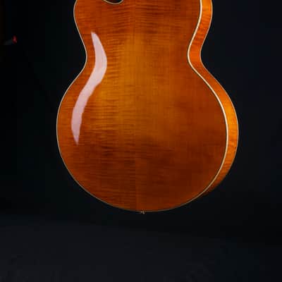 Eastman AR580CE Honeyburst Archtop Guitar NEW image 10