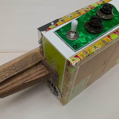Handmade Cigar Box Guitar 3-String Electric "Swamp Thing" Awesome image 7