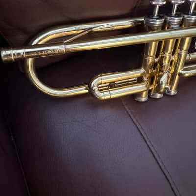 Holton TR-602 Bb Trumpet SN 960691 image 8