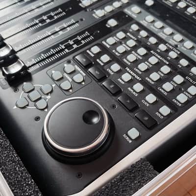 Behringer X-TOUCH COMPACT Universal DAW Control Surface 2015 - Present - Standard image 4