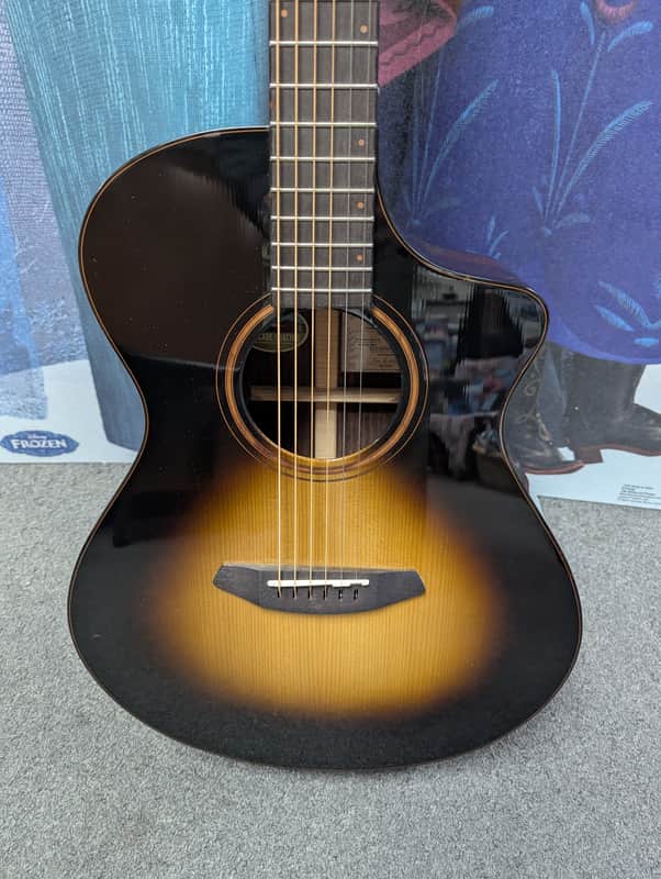 Breedlove Performer pro concert CE tobacco burst 2025 image 1