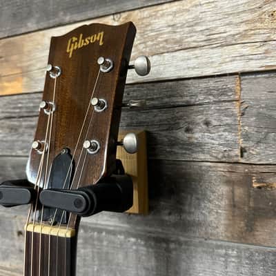 Gibson J-45 1970 image 8