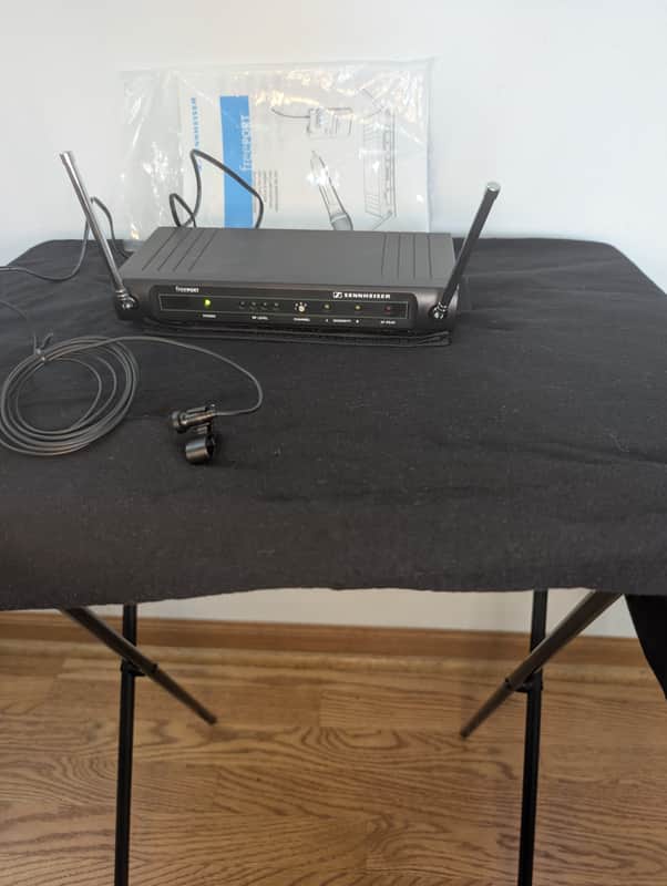 Sennheiser Freeport A Band (719-721 MHz) 2010s - Black image 1