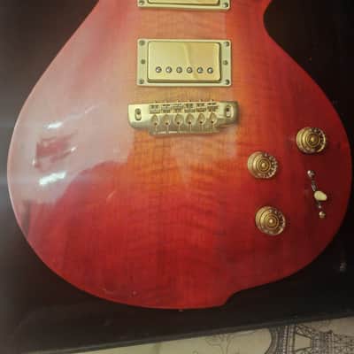 Luthierie hand made Shaving les Paul style 2017 - Red and Yellow image 2