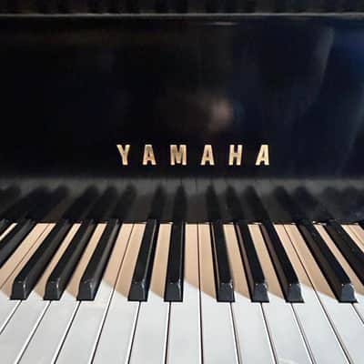 Yamaha G1 Grand Piano - 5'3" Ebony Great Sound image 5