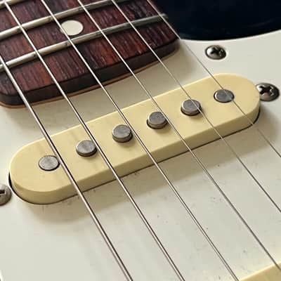 COLLECTORS ONLY: Rare 1994 Fender Stratocaster – Fire-Era Ensenada Production, Made in Corona U.S.A. – MN4135131 – Collector Grade / Near-Mint image 12