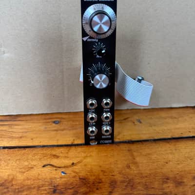 Titan Discrete Oscillator Eurorack Module image 1