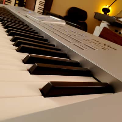 MUST SEE!!! KORG PA1X PRO 76 IN FACTORY BOX! FULLY SERVICED IN AMAZING CONDITION! image 5