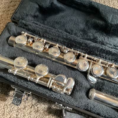 Yamaha Closed Hole Flute All New Pads model 221 image 2