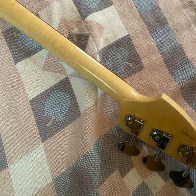 Fender American Pro Precision Bass 2017 loaded image 5