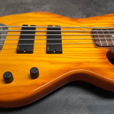 G&L L-5500 USA RARE Bass 5 String Honeyburst EMG American Leo Fender HH Jazz Bass Ash Body LOW SERIAL NUMBER! L5500 Rock Bass Custom Case image 12