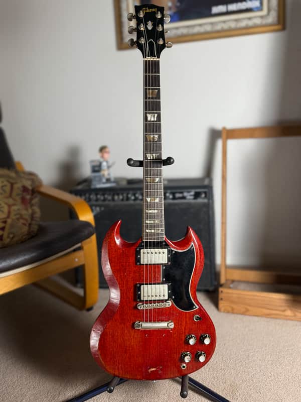 Gibson SG Standard with Maestro Vibrola