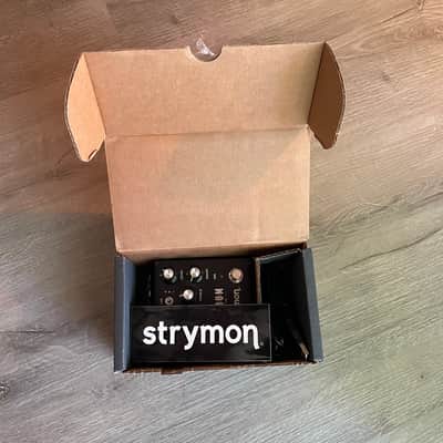 Strymon Iridium with box image 6