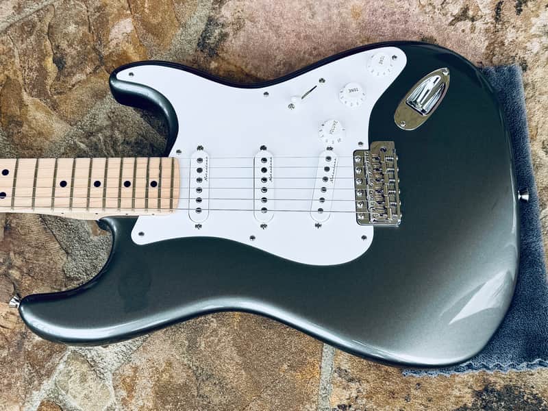 Fender Eric Clapton Artist Series Stratocaster with Vintage Noiseless Pickups