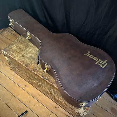 Gibson Hummingbird Figured Back 2019 - 2025 (Heritage Cherry Sunburst) image 8