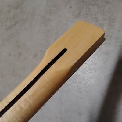 Maple Strat Neck fits fender Stratocaster body 22 frets Modern Gloss image 9