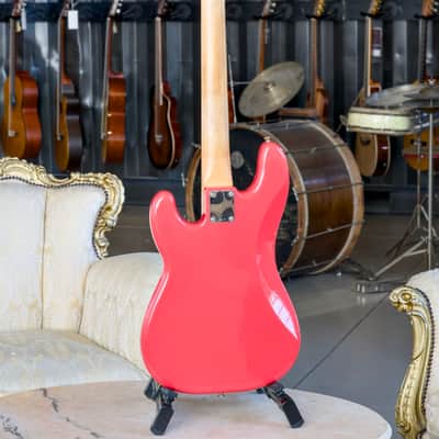 Fender Limited Edition Vintera II Road Worn '60s Precision Bass, Rosewood Fingerboard, Fiesta Red Bild 2
