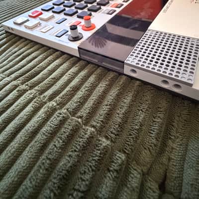 Teenage Engineering EP–133 K.O. II (2023) + Case image 5