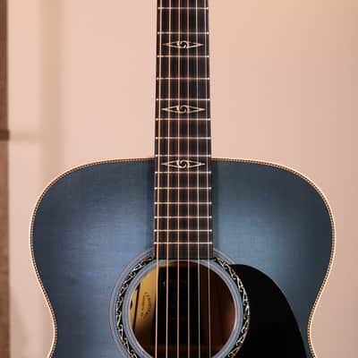 Martin USA CEO-11 Limited Edition Grand Auditorium - Ebony Fingerboard, New Horizons Blue Burst image 5
