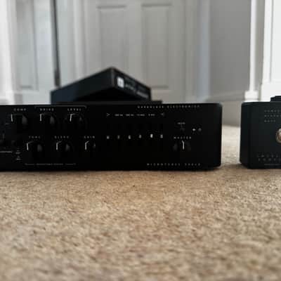 Darkglass Electronics Microtubes 900 V2 900-Watt Bass Amp Head 2021 - Present - Black image 2