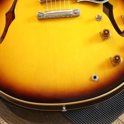 2012 Gibson Custom Shop ES-335 1959 Historic Reissue Semi-Hollow Electric Guitar Vintage Sunburst + COA OHSC image 5