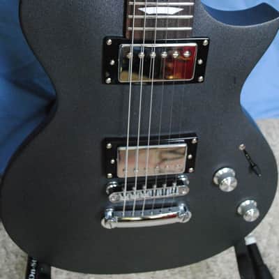 EART EGLP-610 - Gunmetal Black, Satin image 1