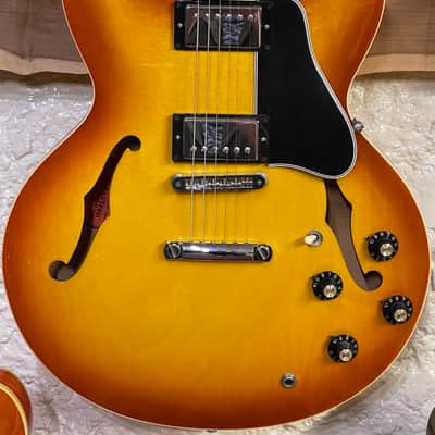 Gibson ES335 Larry Carlton MR335 2010 - Vintage Burst image 15
