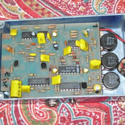 used naturally reliced from player's wear vintage DOD FX35 Octoplus - Octave effect pedal for guitar or bass, ANALOG, mid to late 1980s, USA (MISSING Batery Cover) + extra battery CLIP (NO box / NO paperwork / NO adaptor) image 12