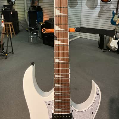 Ibanez RG450DXB RG Standard Electric Guitar - White image 3