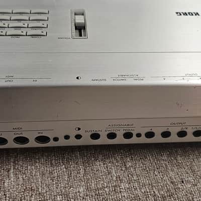 Korg Trinity 61-Key 32-Voice Polyphonic Workstation 1995 - 1996 - Silver image 9