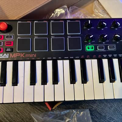 Akai MPK Mini 25-Key MIDI Controller 2012 - 2014 - Black image 6