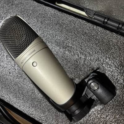 Pre-owned Samson CL7 Large Diaphragm Condenser Studio Mic w/ Case image 1
