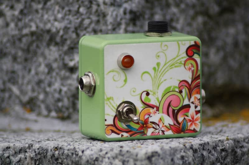 Millipede FX - Mini Buffer - Guitar Switch Pedal - 'Pistachio Sundae' - 2014 image 1